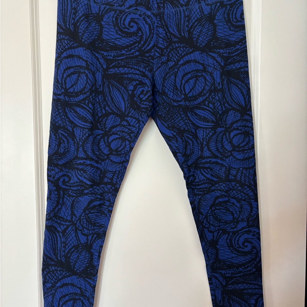 Mixit women’s Leggings with Blue Swirl Design